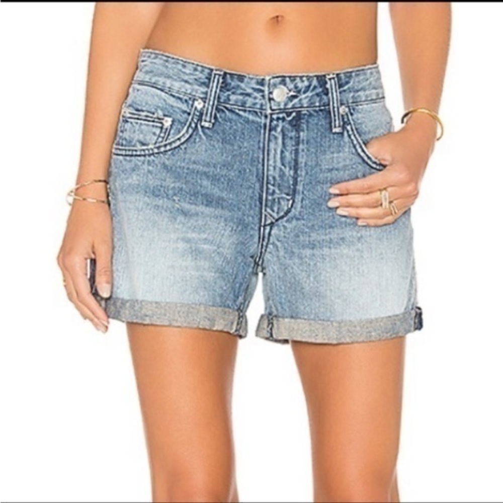 Lovers + Friends Dylan Cuffed  Boyfriend Denim Jean Shorts in Skycrest Size 24